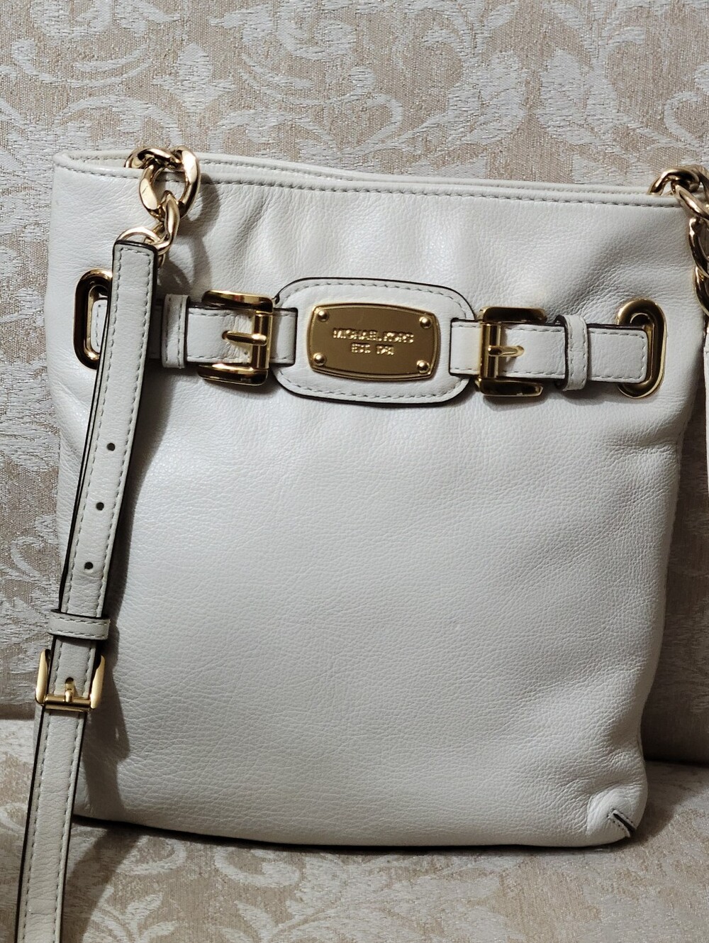 MICHAEL KORS LEATHER CROSSBODY BAG